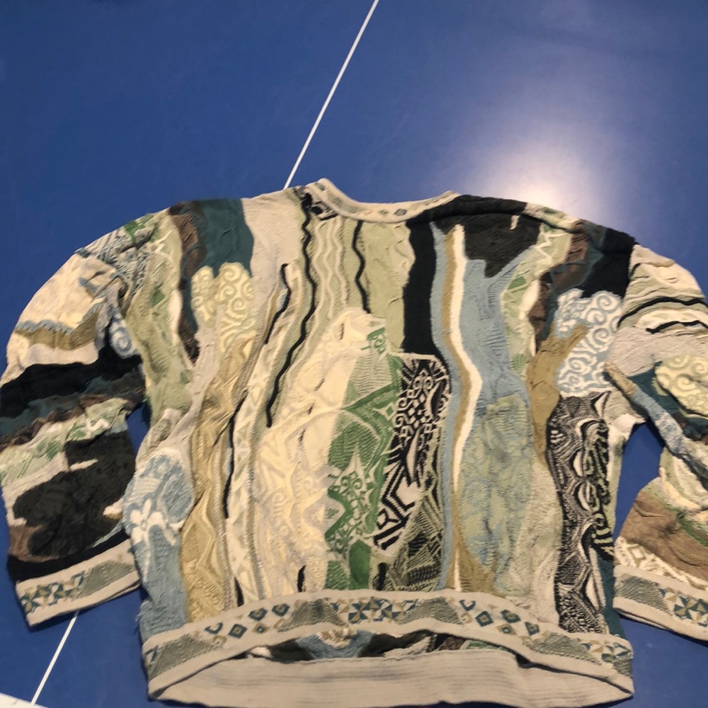 Coogi Sweater size M